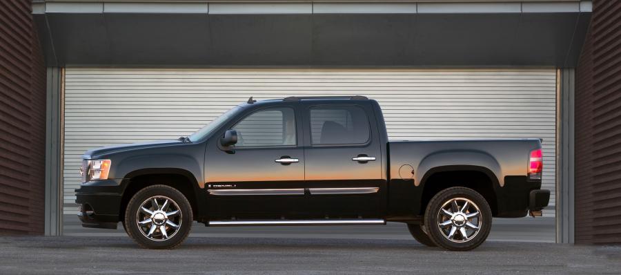  GMC Sierra Denali 2007 года  (фото 32 из 43)